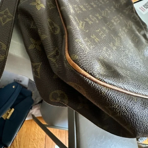 Authentic Louis Vuitton bag